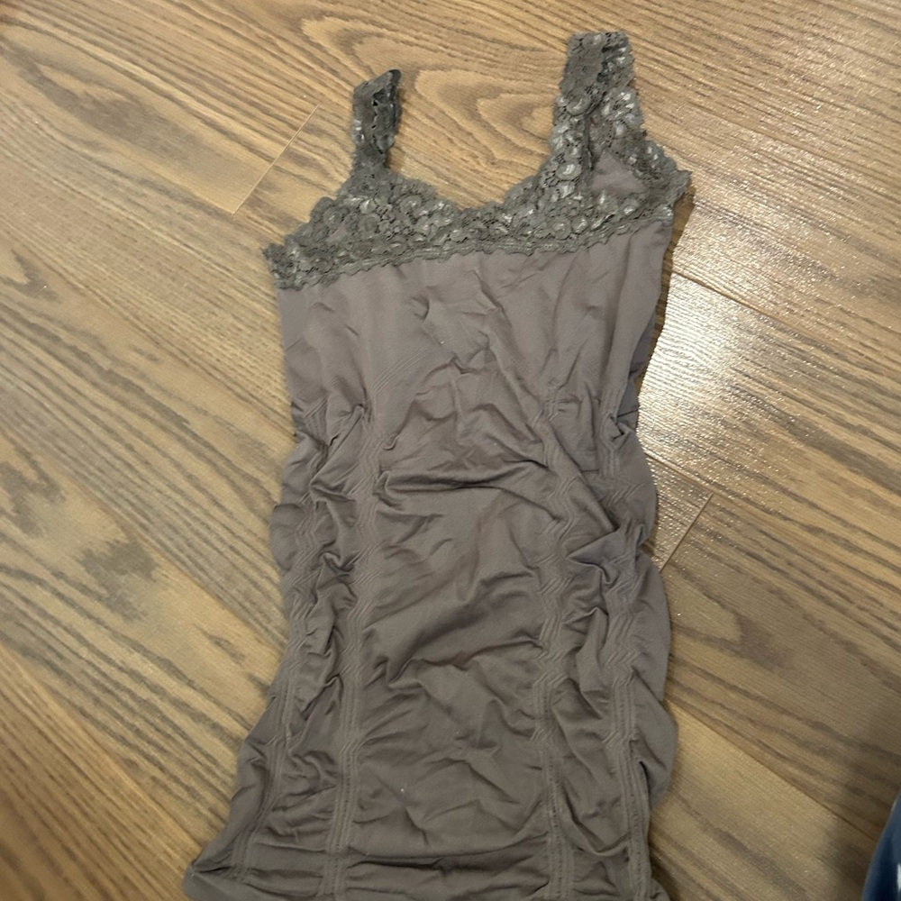 COPY - Kismet body on tank top with lace - Picture 3 of 3